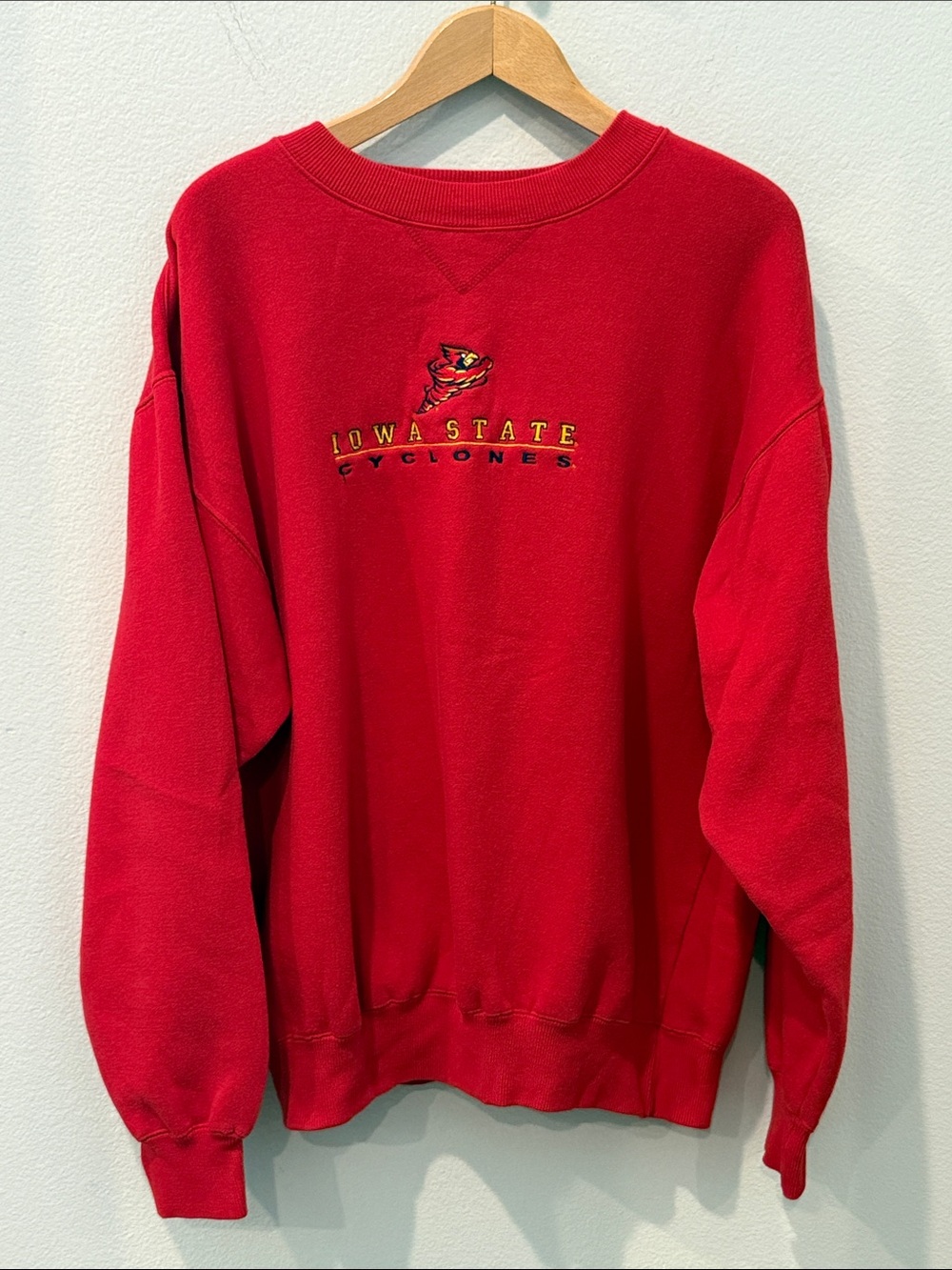 Vintage Y2K 90s Iowa State Cyclones Embroidered Red Crewneck Sweatshirt Size XL